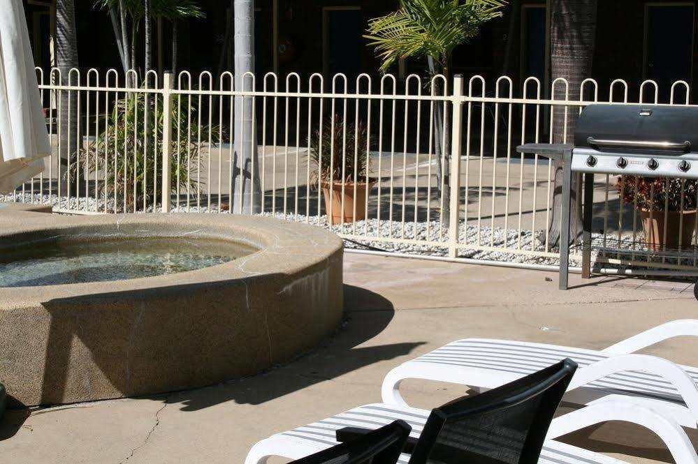 Billabong Lodge Motel Townsville Exterior photo